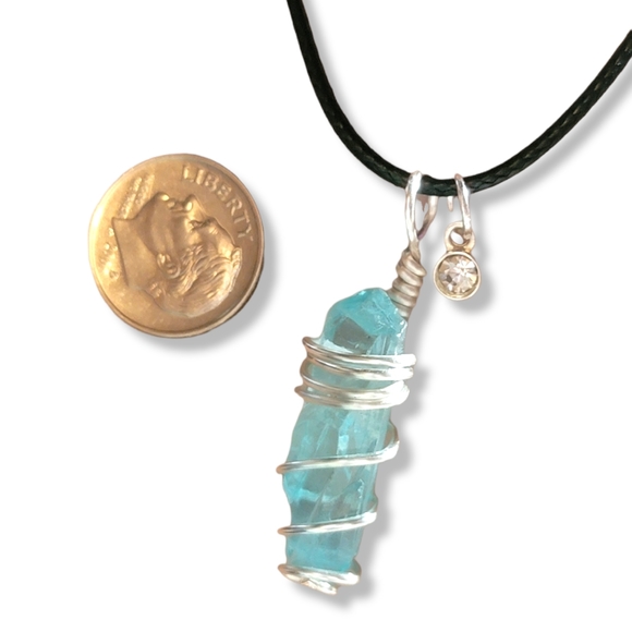 Blue Aura Quartz Crystal Wire Wrapped Necklace - Picture 2 of 4
